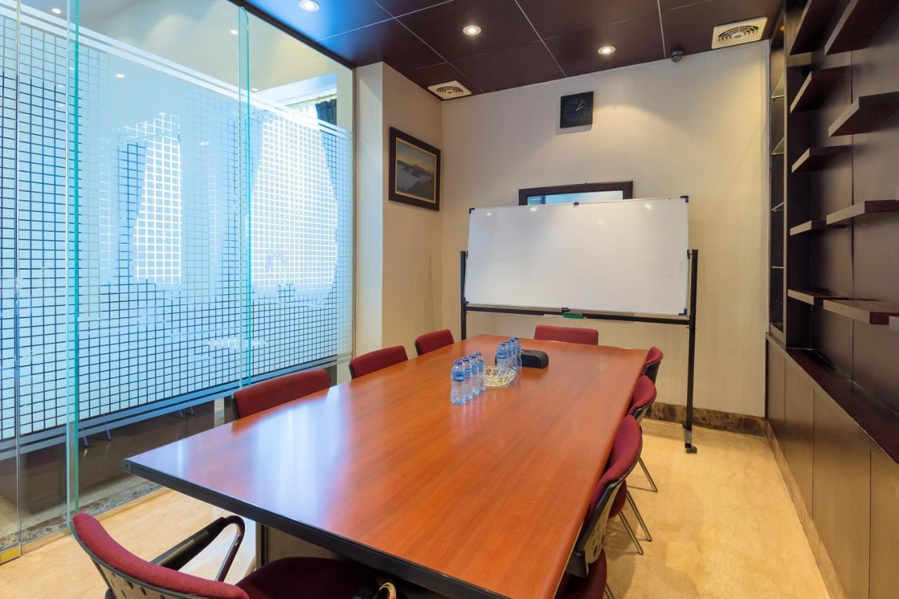 Hotel Golden Sky Pluit Dżakarta Zewnętrze zdjęcie