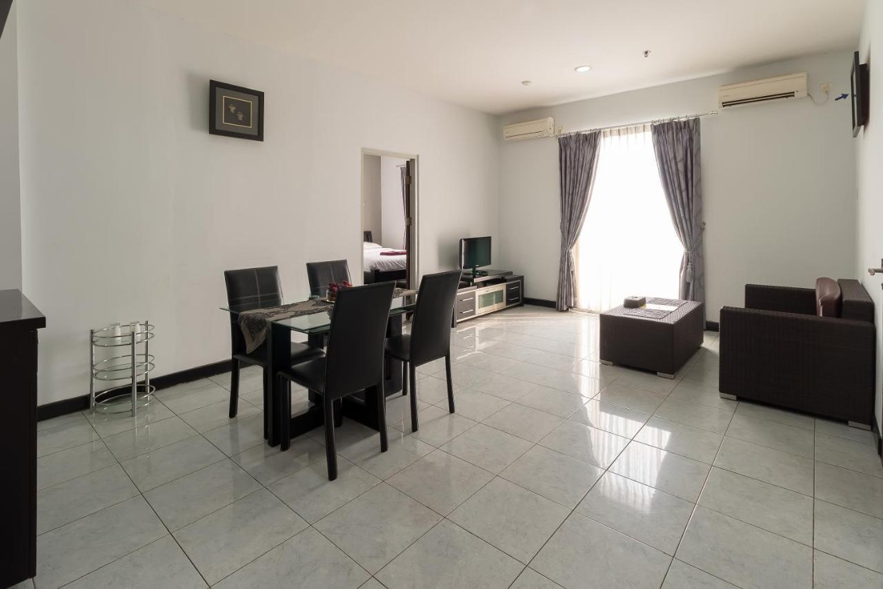 Hotel Golden Sky Pluit Dżakarta Zewnętrze zdjęcie