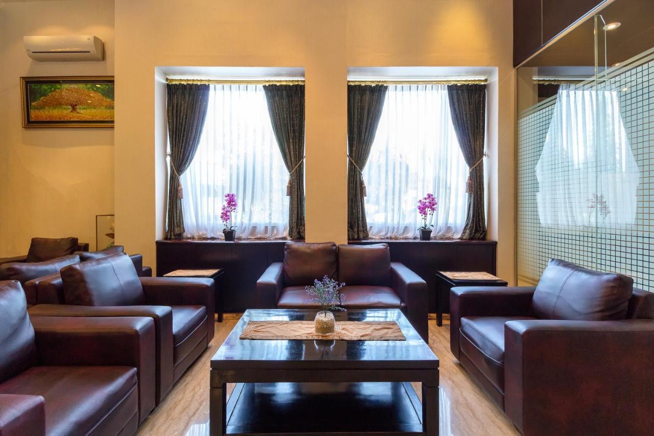 Hotel Golden Sky Pluit Dżakarta Zewnętrze zdjęcie